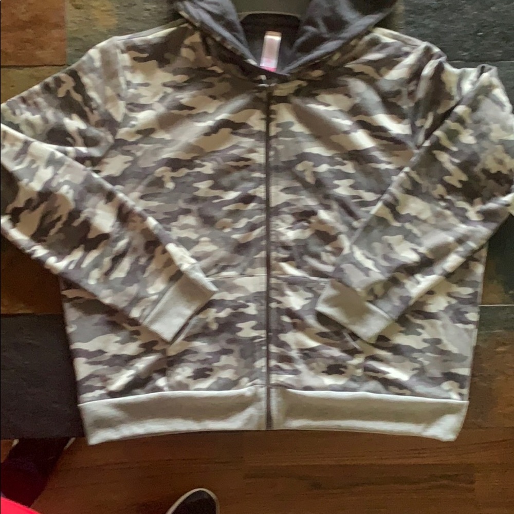New Junior hoodie  (never worn)